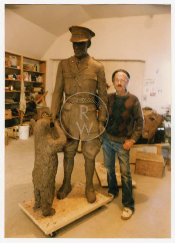 William Epp with his sculpture of Harry Colebourn and Winnie